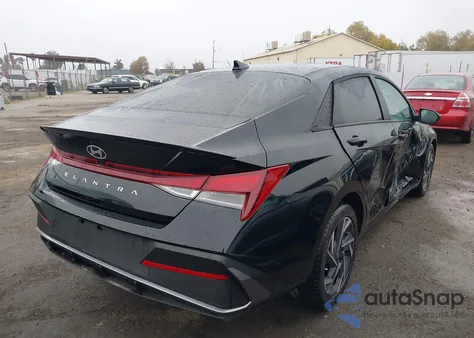 2025 Hyundai Elantra Sel Sport z USA, uszkodzony, nr VIN KMHLM4DG4SU053727